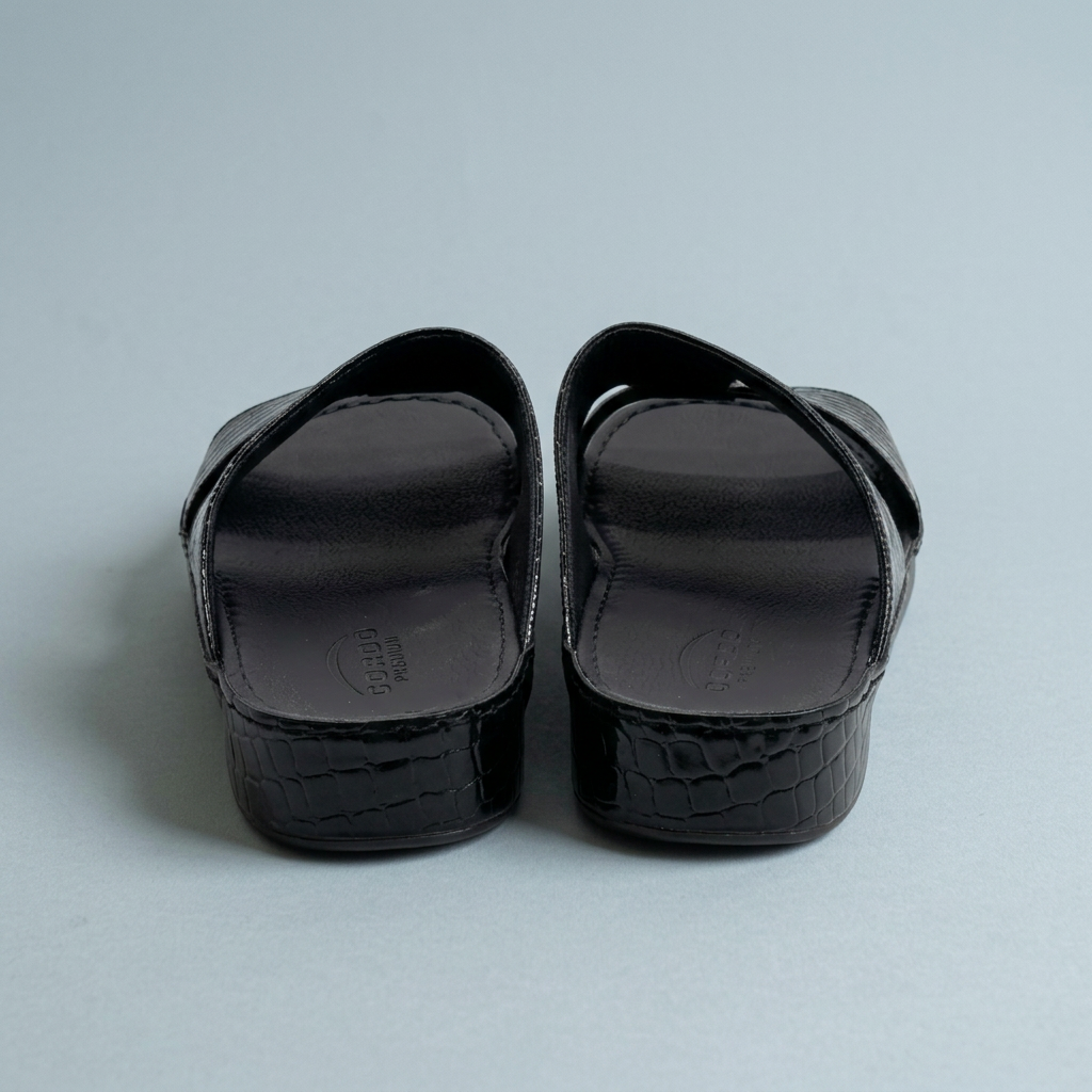 Cordo Sandal — Black (3)